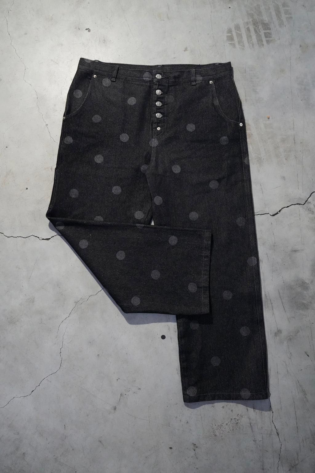 pantalon denim lunares