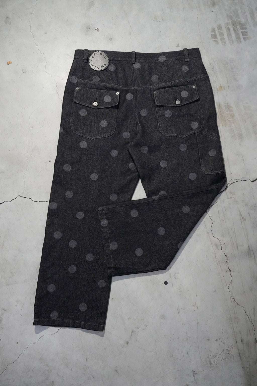 pantalon denim lunares