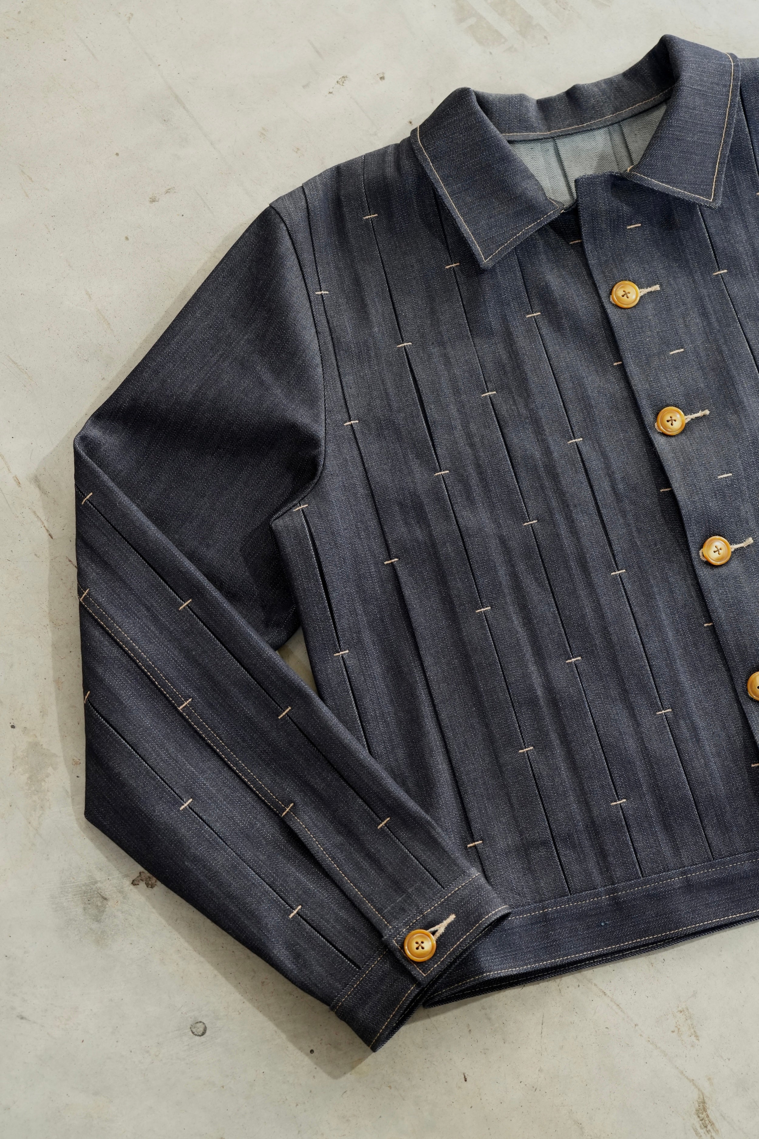 acordeon denim jacket