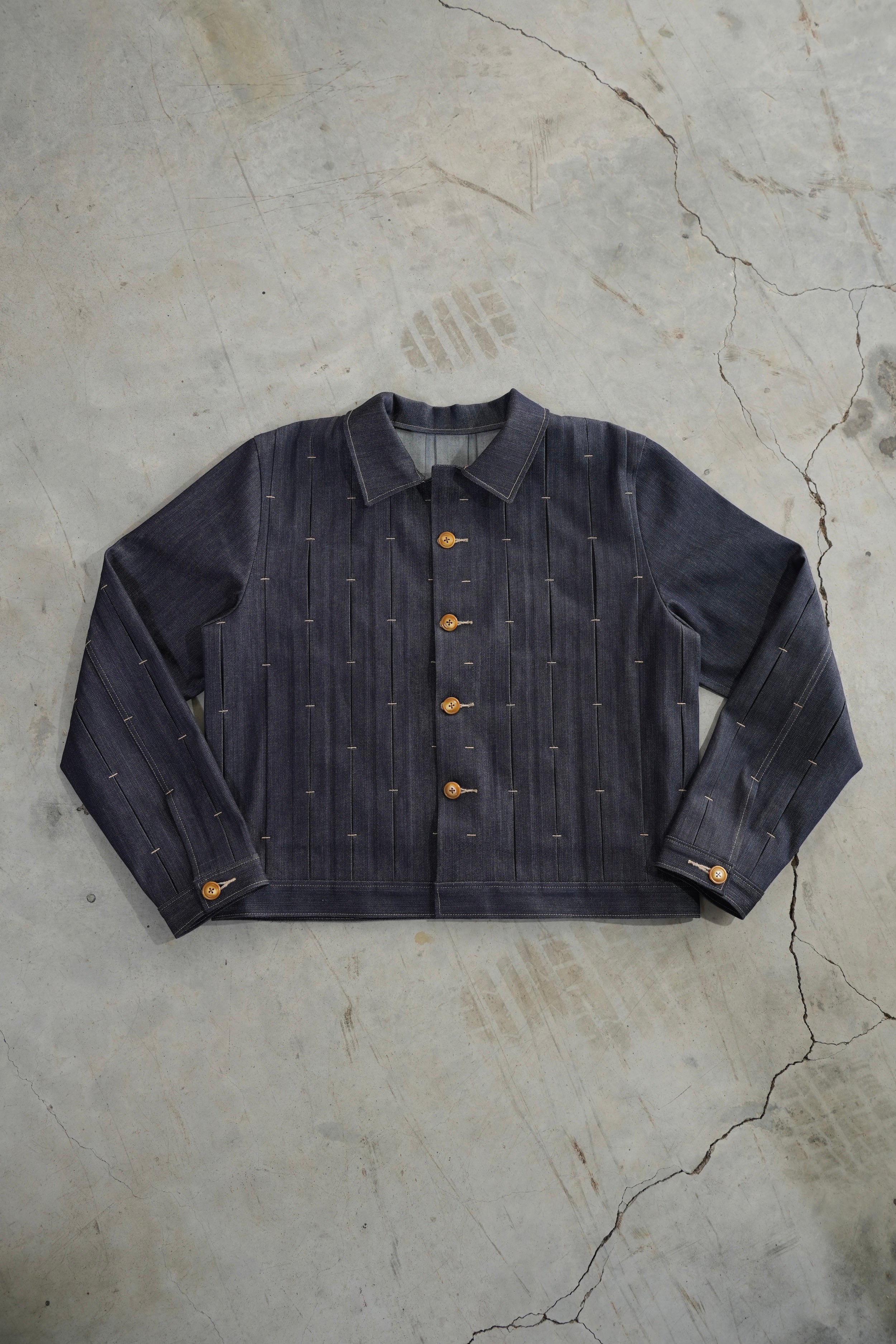 acordeon denim jacket