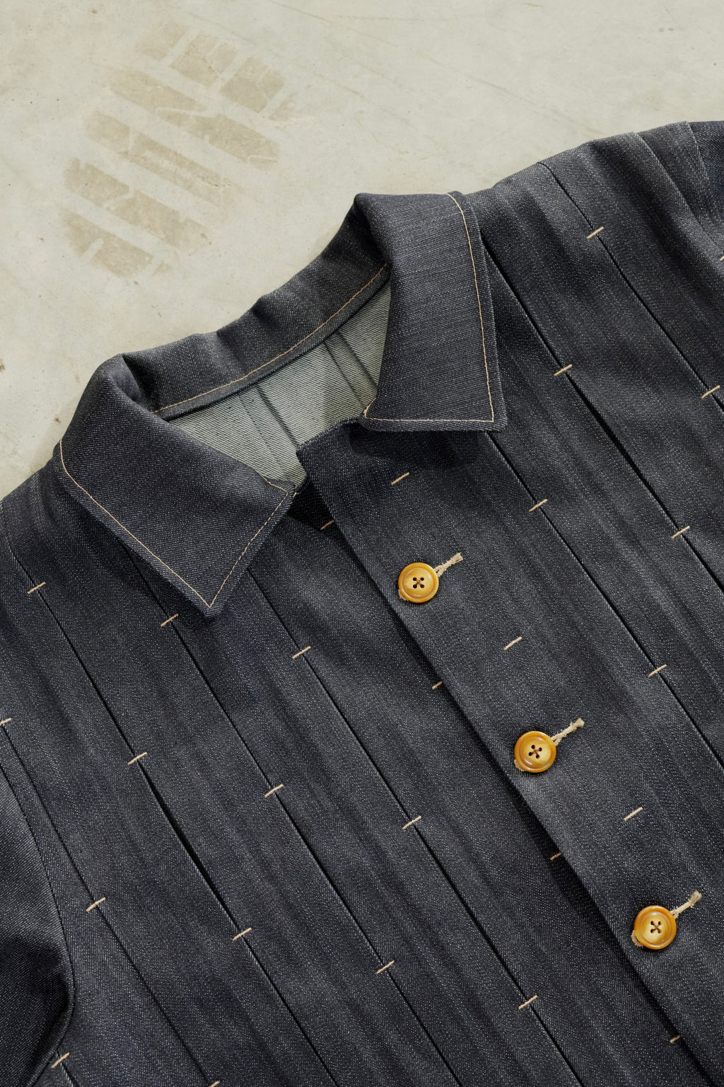 acordeon denim jacket
