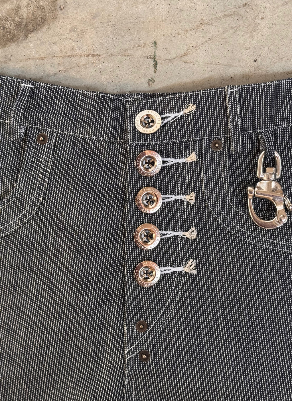 Pantalones denim a rayas